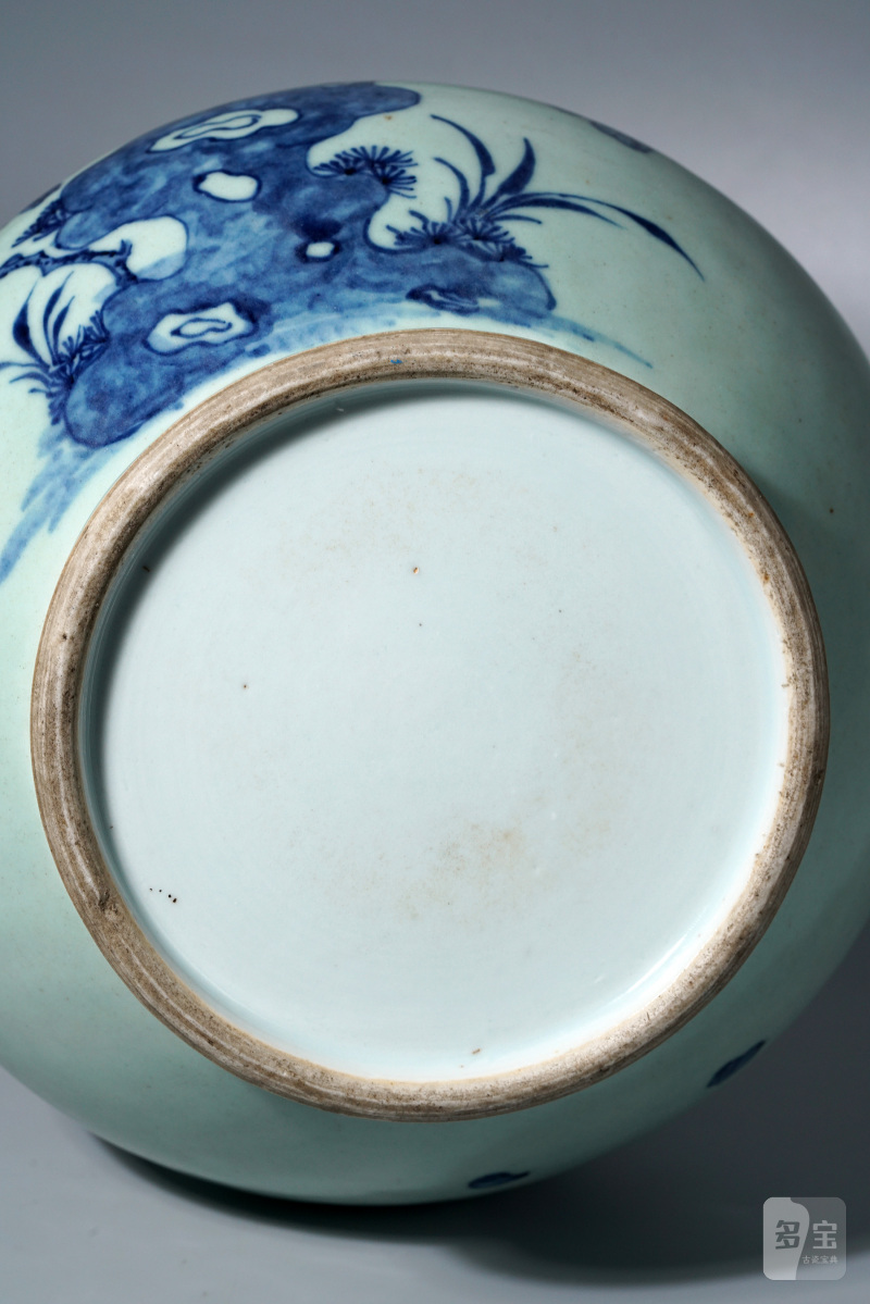 清乾隆 青釉青花釉里红重阳菊艳图撇口瓶 - 图15